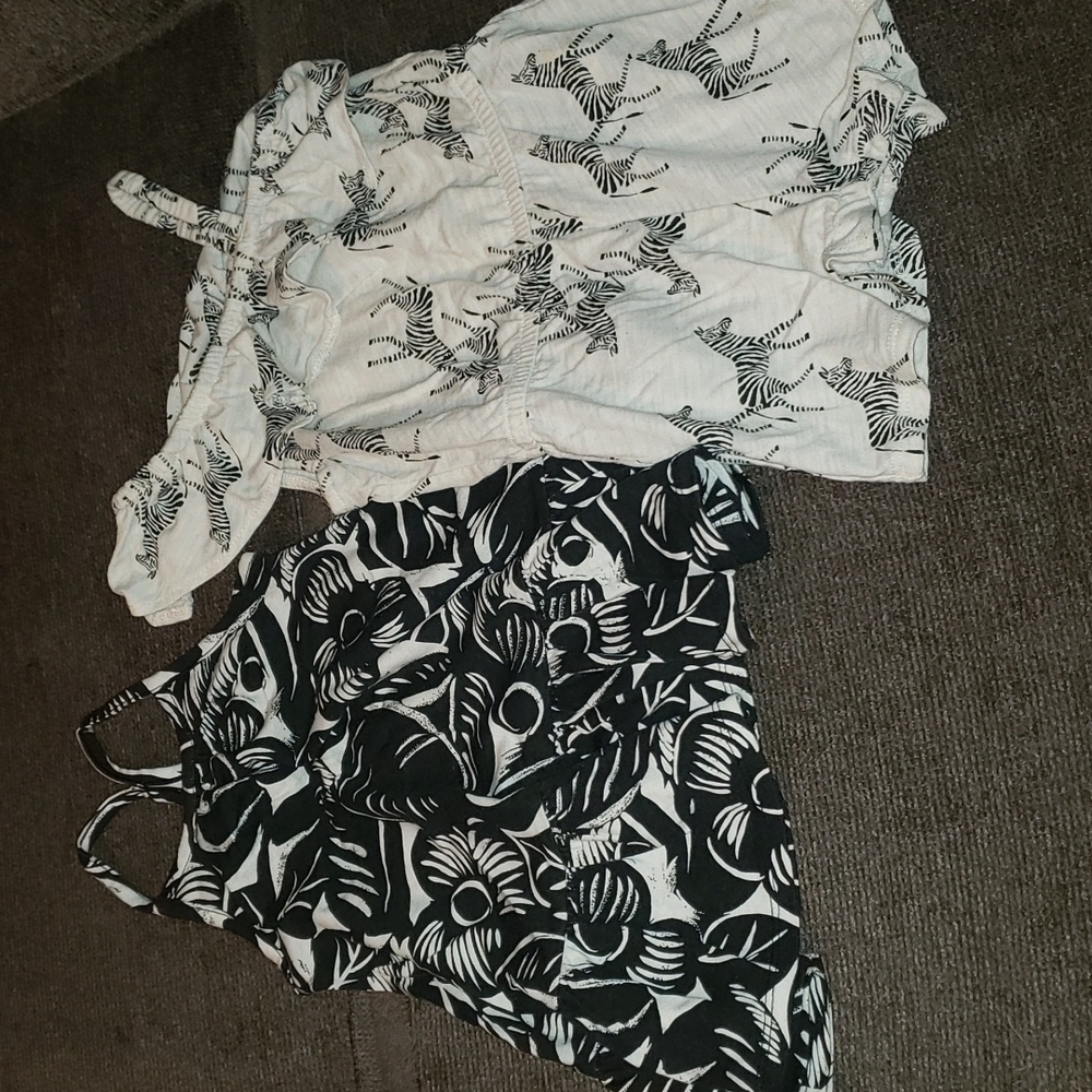 Old Navy Dress 18 to 24m & Jumper 24m
